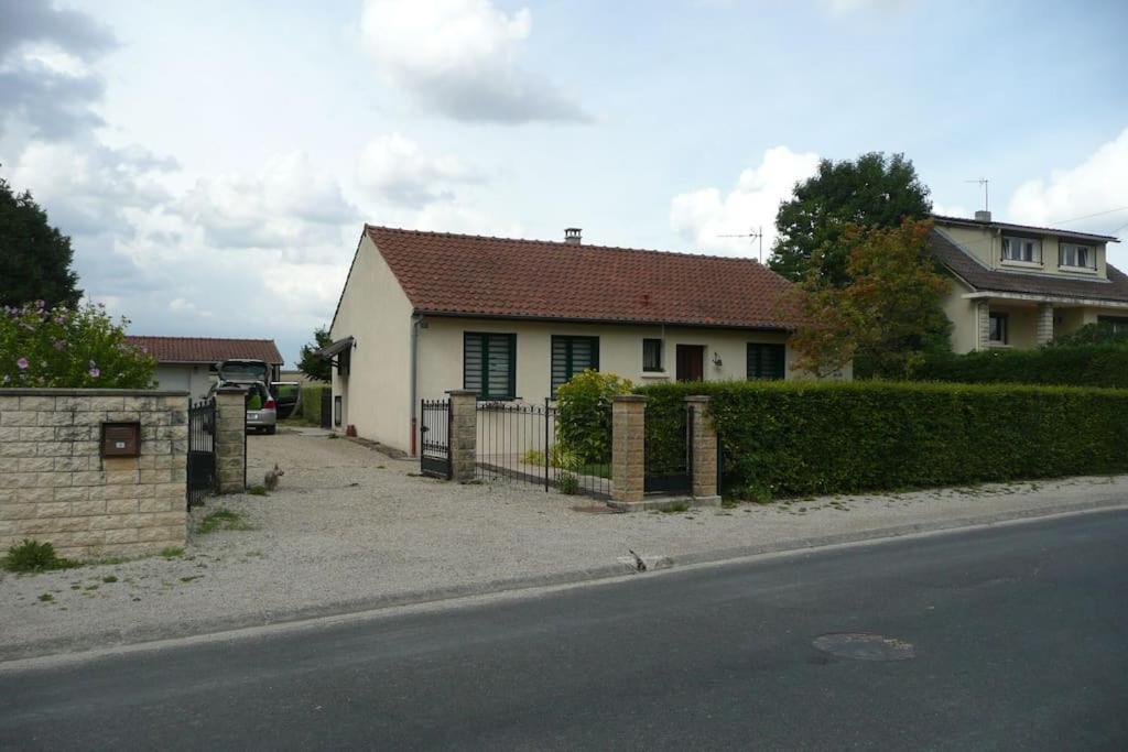 Villa L'Haubette Courtisols Exterior foto